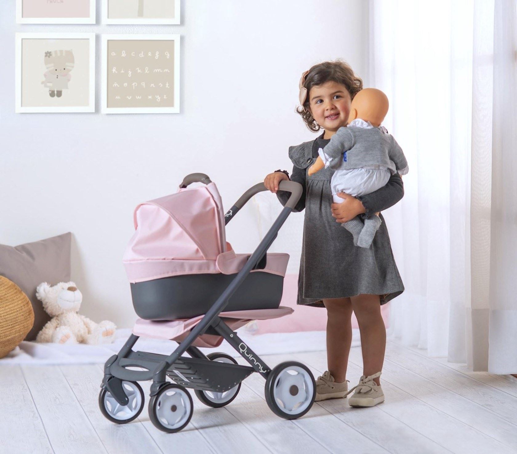 Smoby Quinny 3 en 1 Maxi Cosi landau et lit de poupee rose