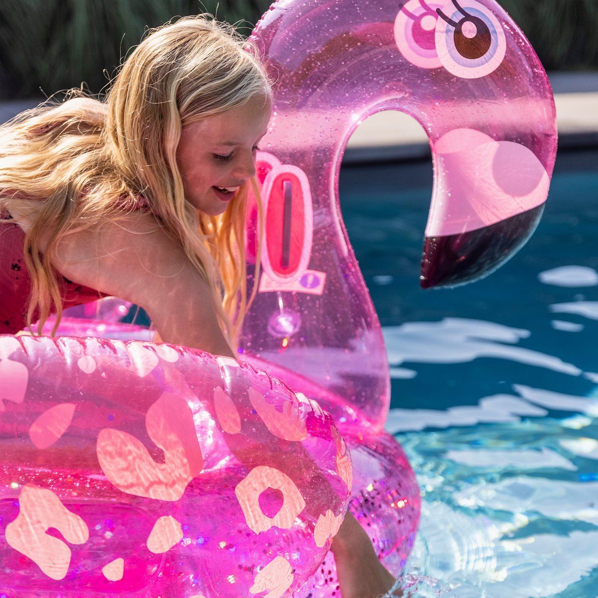 Swim-Essentials-Opblaasbare-Flamingo-XL-luchtmatras-neon-panterprint-160x130cm