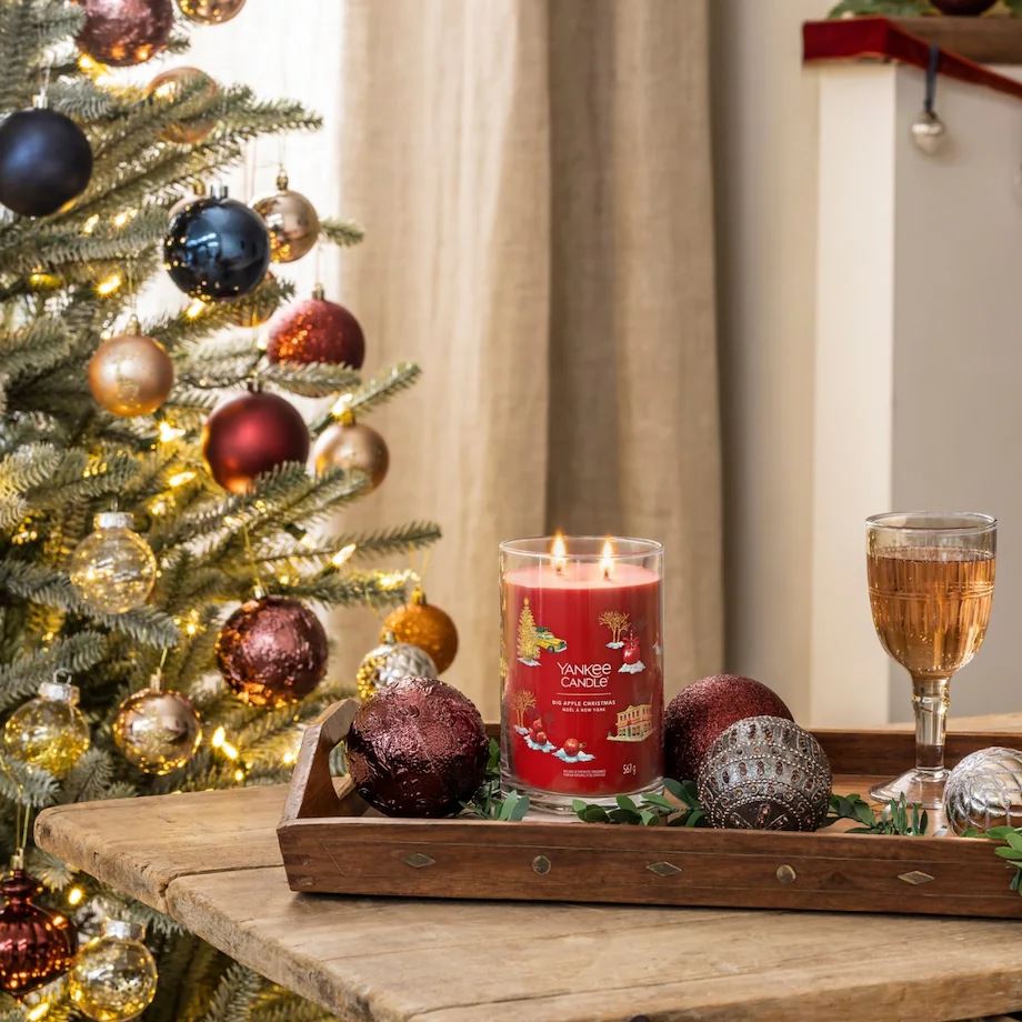 Big-Apple-Christmas-Signature-Large-Tumbler